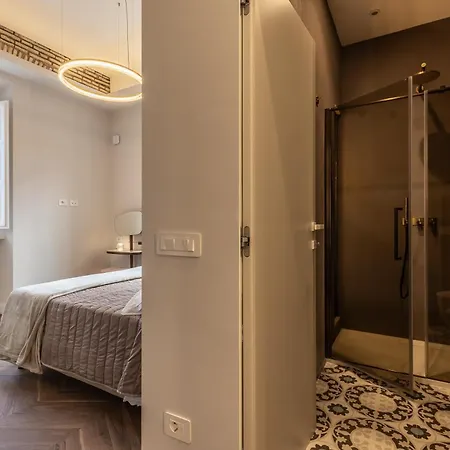 Porta Trastevere Palace *