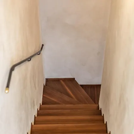 Porta Trastevere Palace *