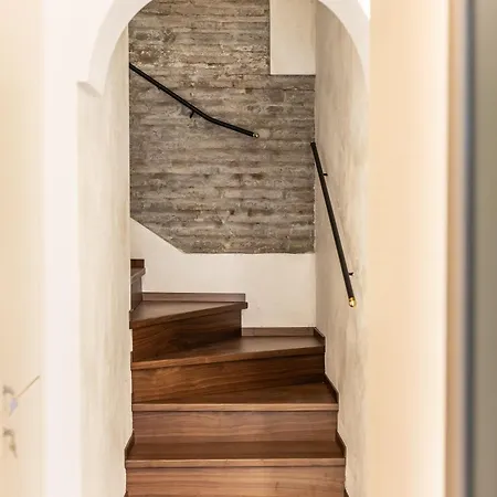 Porta Trastevere Palace Apartman